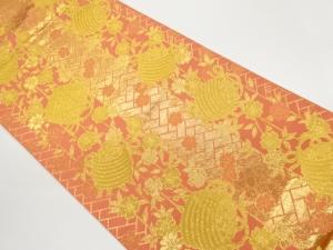 絵巻に枝垂れ桜模様織出し丸帯